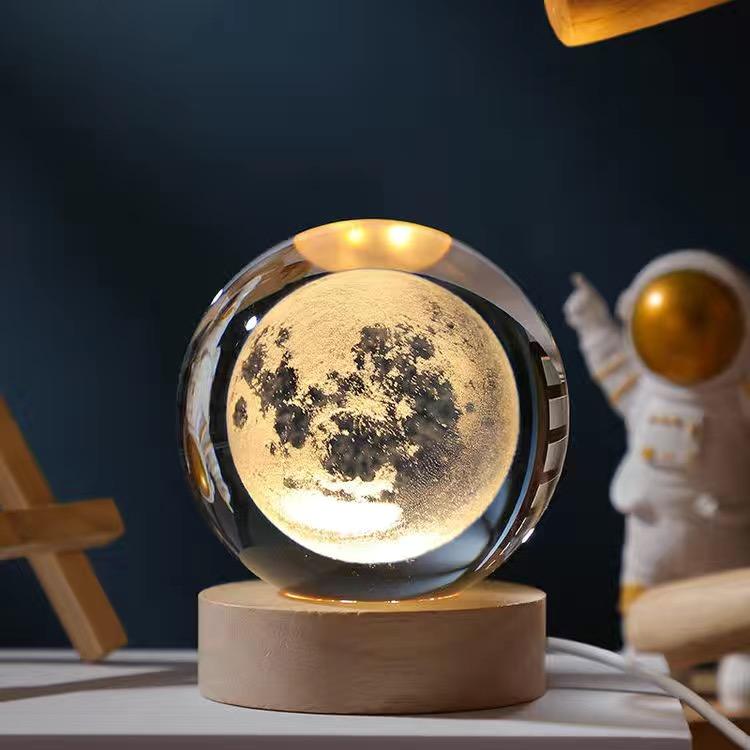 Crystal Ball Astrounat Led Lamp